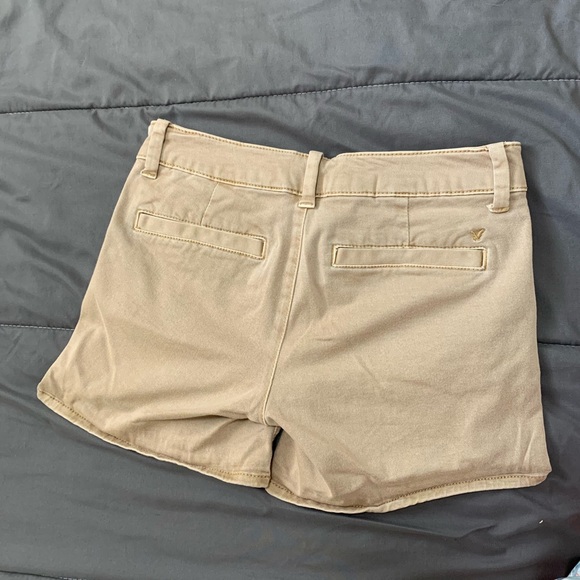 Cargo/Khaki Style Shorts - Picture 5 of 6